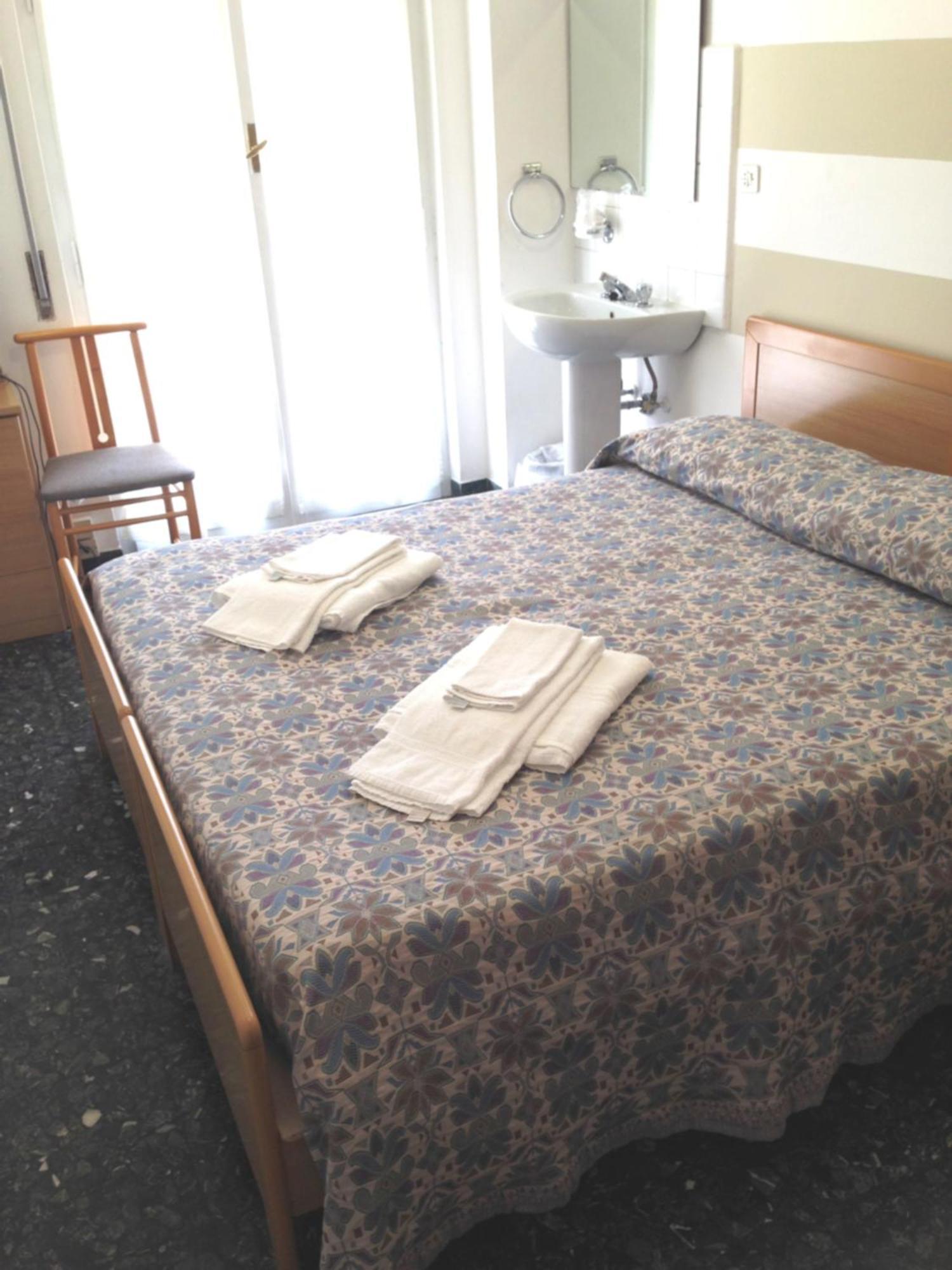 Albergo La Neigra Сестри Леванте Екстериор снимка